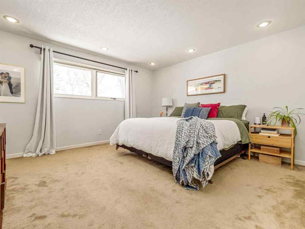 MLS&reg; # A2271389 - 25 Nevada Road W in Varsity Village Lethbridge, Residential Open Houses