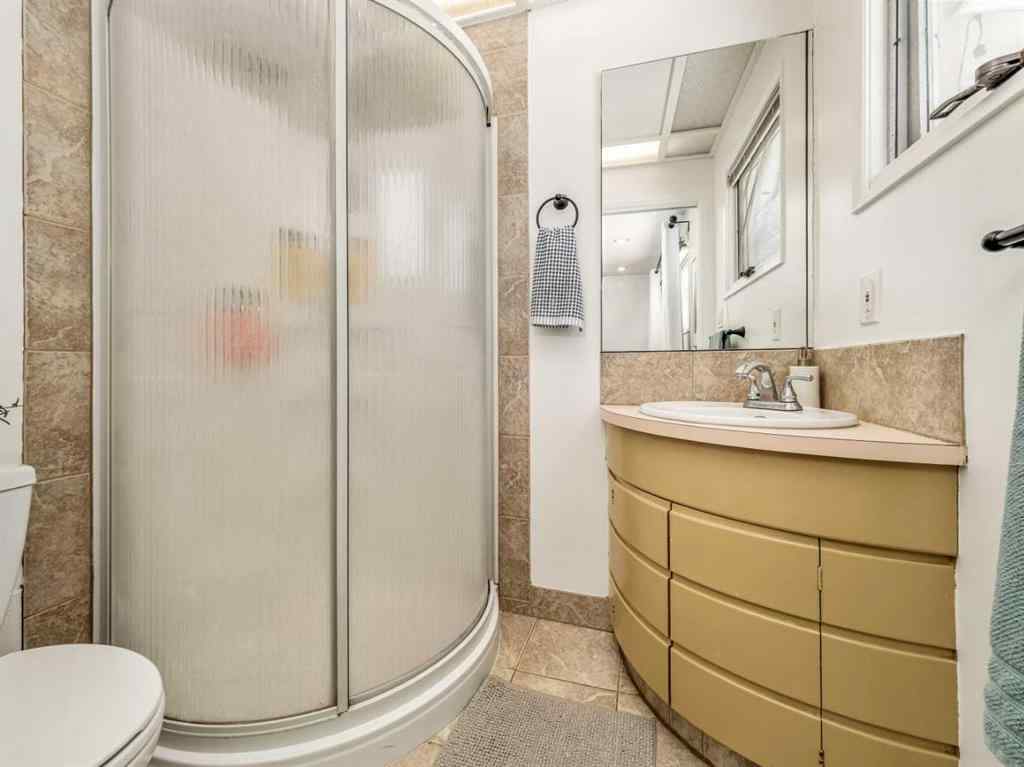 MLS&reg; # A2271389 - 25 Nevada Road W in Varsity Village Lethbridge, Residential Open Houses