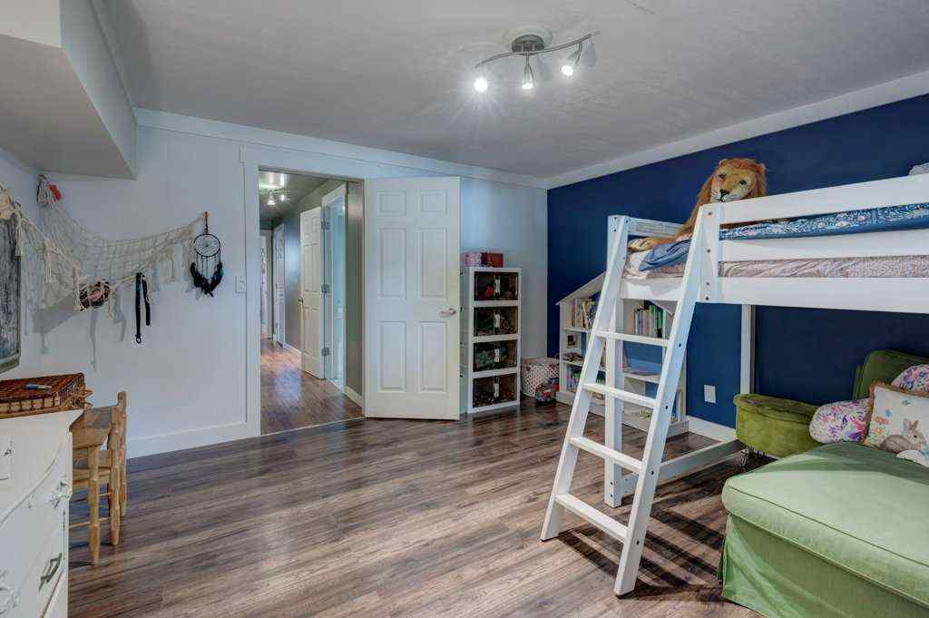 MLS&reg; # A2271393 - 39 Shawglen Place SW in Shawnessy Calgary, Residential Open Houses