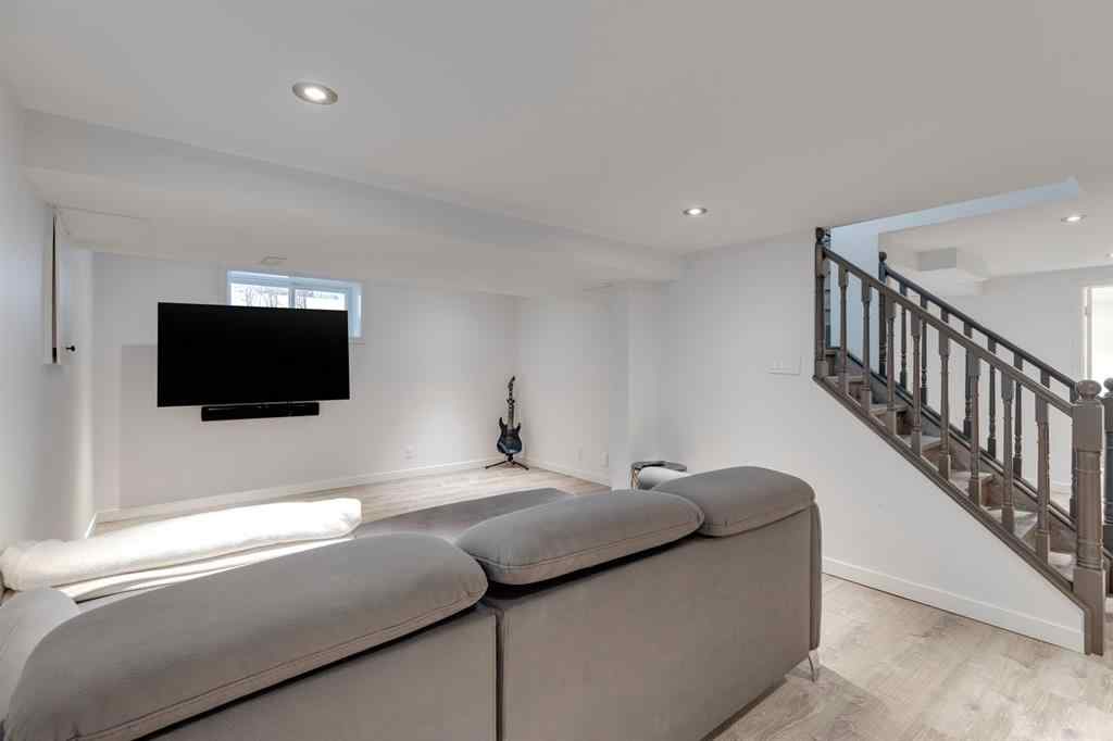 MLS® # A2271401 - 139 Wood Valley Rise SW in Woodbine Calgary, Residential Open Houses