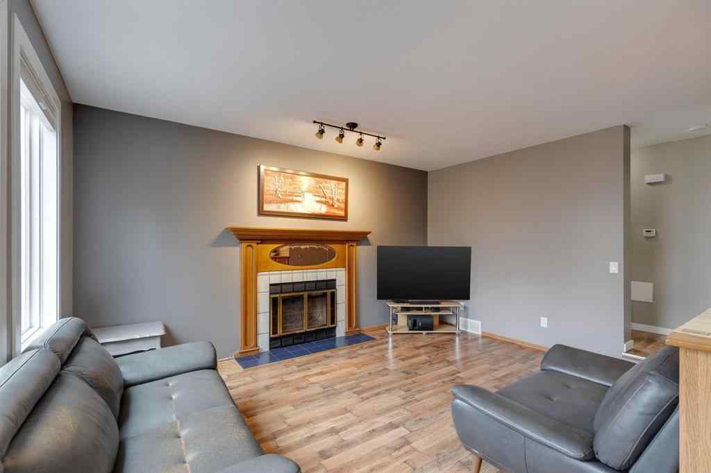MLS® # A2271401 - 139 Wood Valley Rise SW in Woodbine Calgary, Residential Open Houses