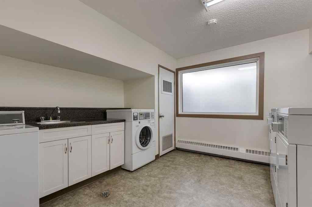 MLS® # A2271402 - Unit #206 3737 42 Street NW in Varsity Calgary, Residential Open Houses