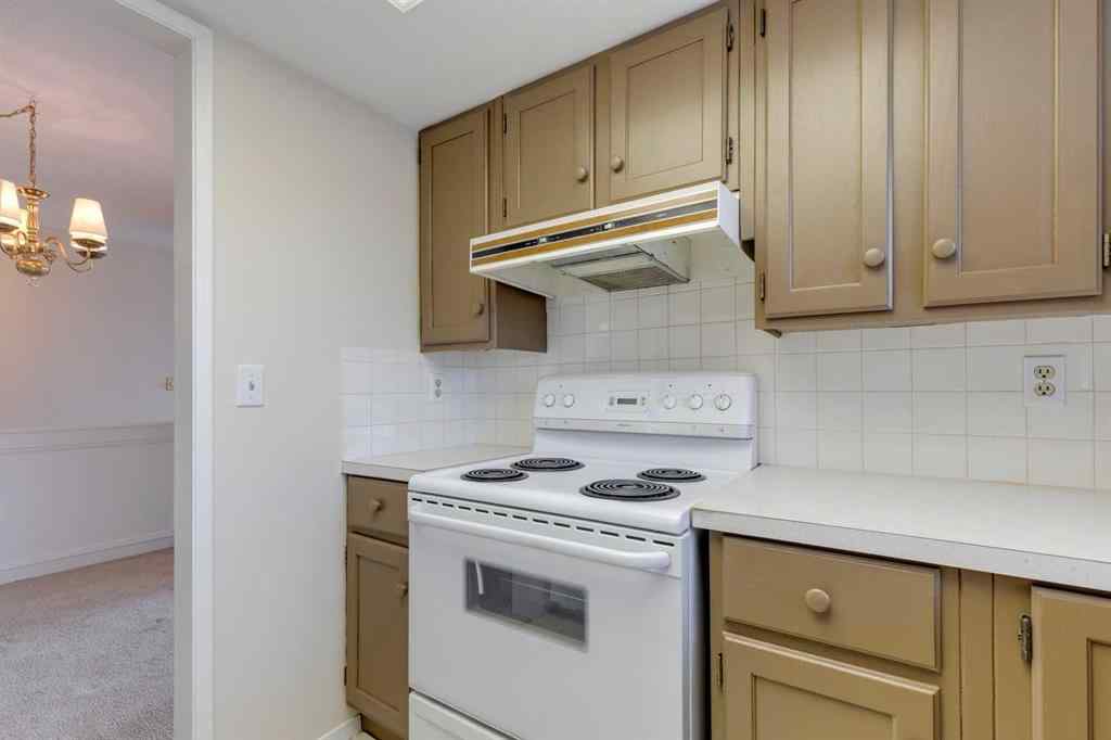 MLS® # A2271402 - Unit #206 3737 42 Street NW in Varsity Calgary, Residential Open Houses