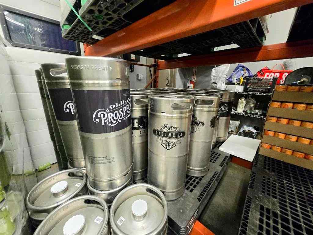 MLS&reg; # A2271411 - 4810 41 Street  in Sparling Industrial Camrose, Commercial Open Houses