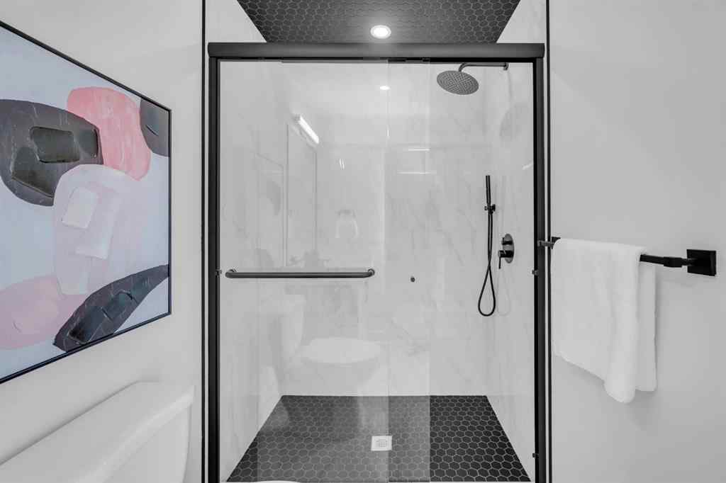 MLS&reg; # A2271413 - 2504 18 Street NW in Capitol Hill Calgary, Residential Open Houses