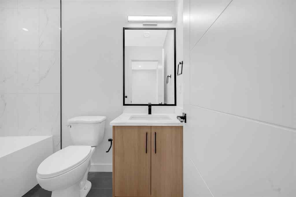 MLS&reg; # A2271413 - 2504 18 Street NW in Capitol Hill Calgary, Residential Open Houses