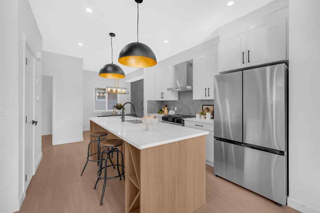 MLS&reg; # A2271413 - 2504 18 Street NW in Capitol Hill Calgary, Residential Open Houses