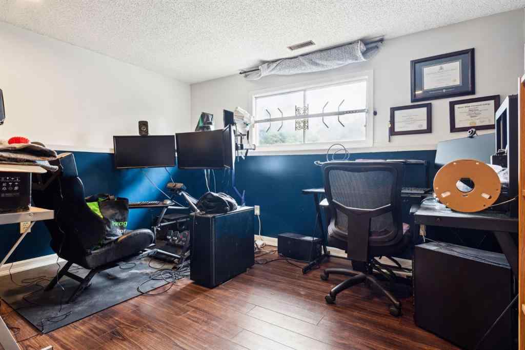 MLS® A2271415 - 147 Falchurch Crescent NE in Falconridge Calgary, Residential