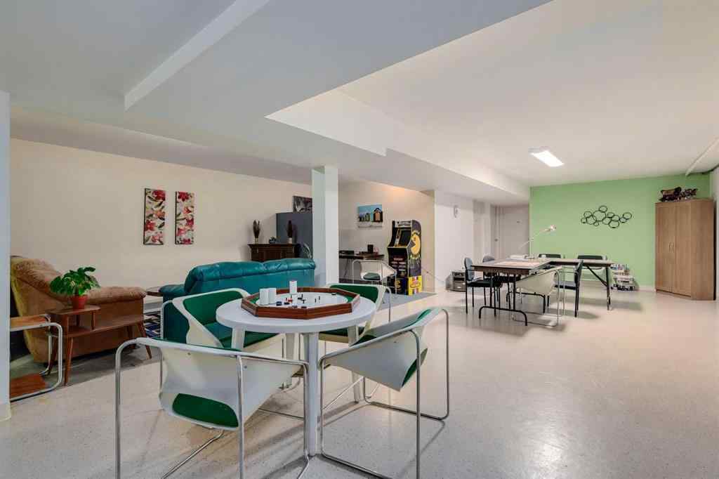 MLS® # A2271427 - 2848 Dovely Park SE in Dover Calgary, Residential Open Houses