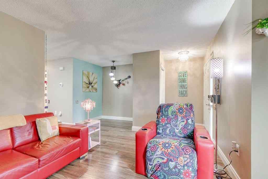 MLS® # A2271427 - 2848 Dovely Park SE in Dover Calgary, Residential Open Houses