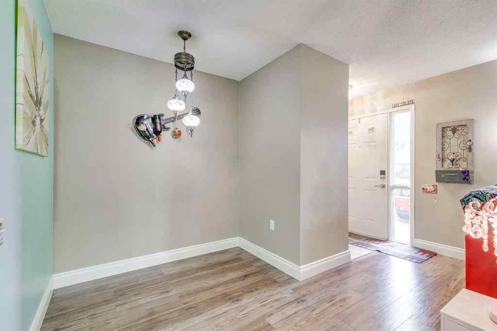 MLS® # A2271427 - 2848 Dovely Park SE in Dover Calgary, Residential Open Houses