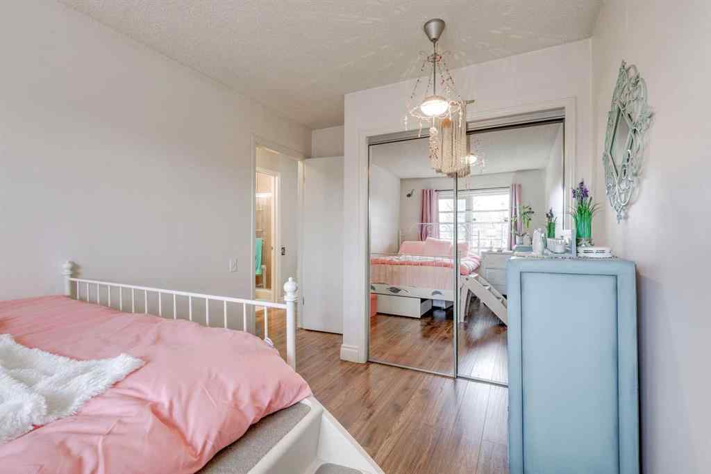 MLS® # A2271427 - 2848 Dovely Park SE in Dover Calgary, Residential Open Houses