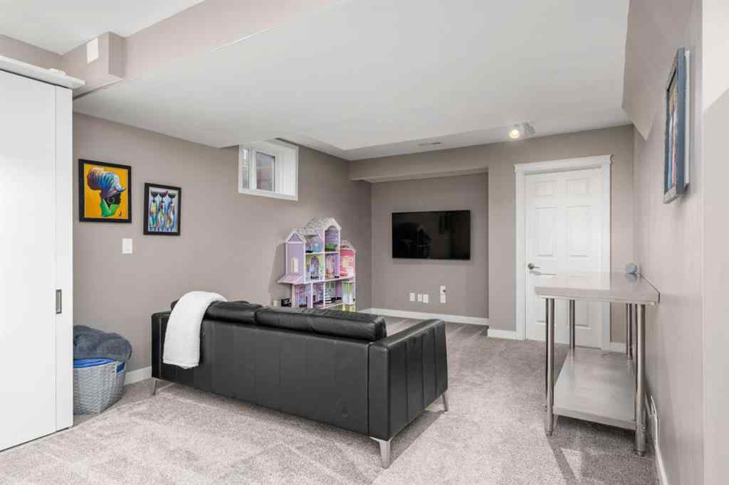 MLS&reg; # A2271440 - 44 Edcath Rise NW in Edgemont Calgary, Residential Open Houses