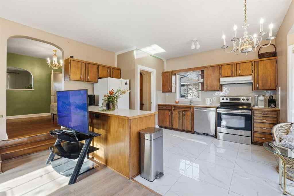 MLS&reg; # A2271444 - 2314 Richmond Road SW in Richmond Calgary, Residential Open Houses