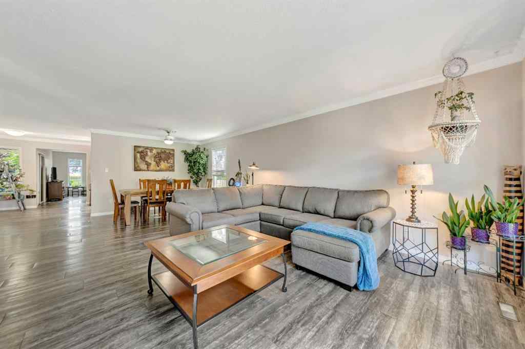 MLS&reg; # A2271451 - 5201 26 Street  in Steele Heights Lloydminster, Residential Open Houses