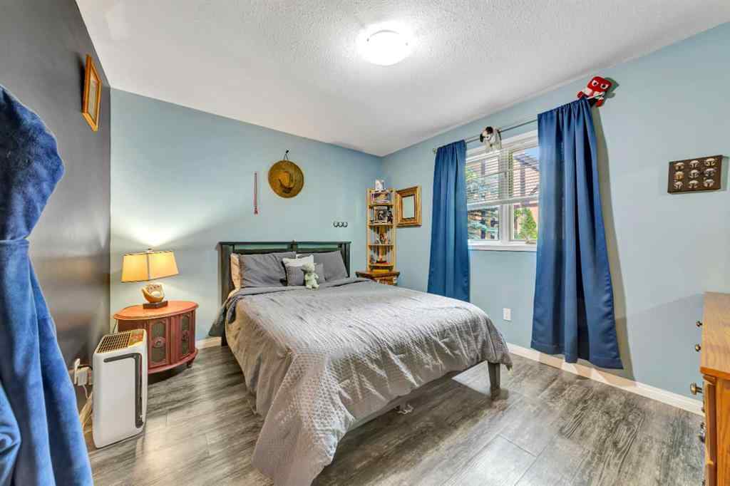 MLS&reg; # A2271451 - 5201 26 Street  in Steele Heights Lloydminster, Residential Open Houses