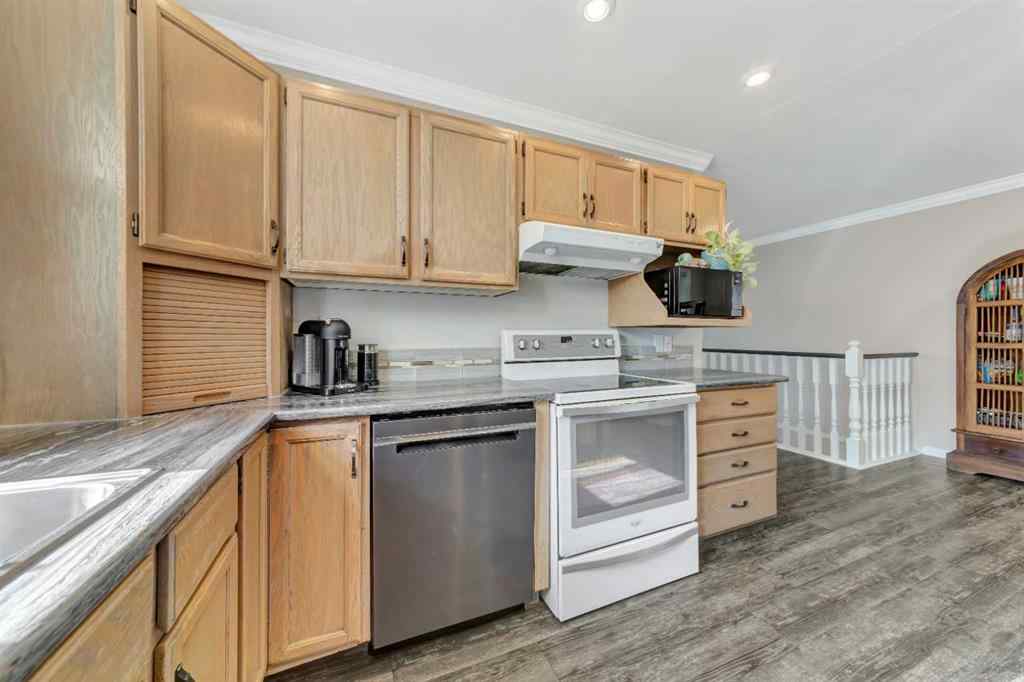 MLS&reg; # A2271451 - 5201 26 Street  in Steele Heights Lloydminster, Residential Open Houses