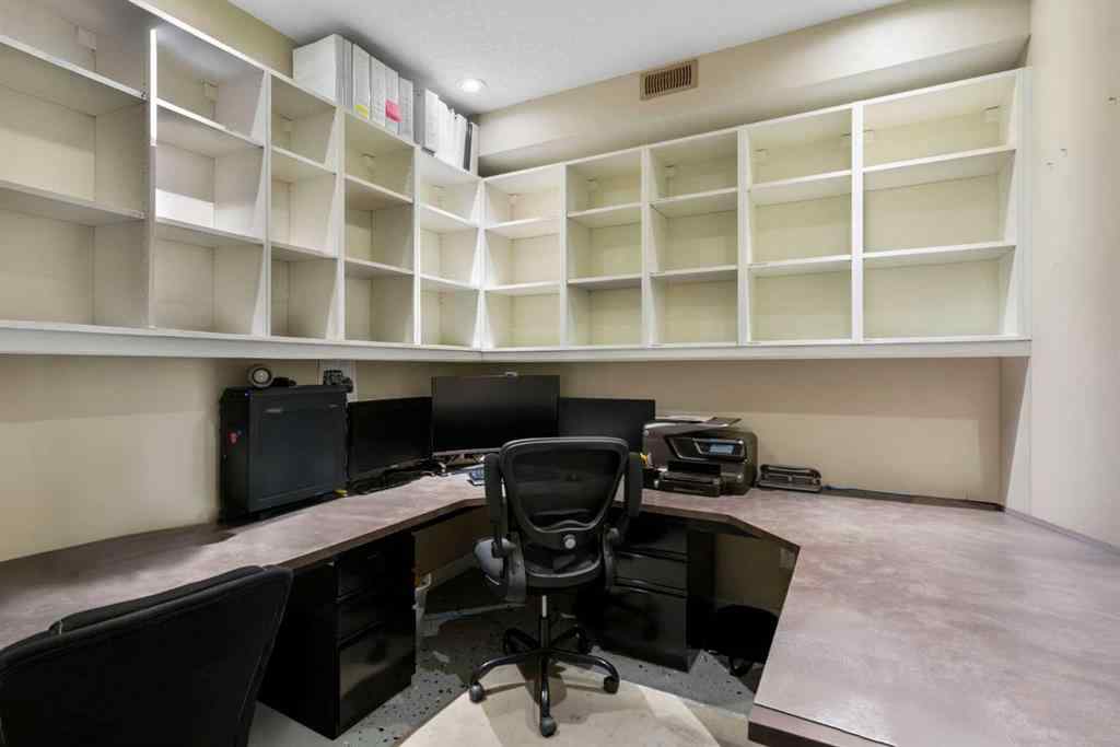 MLS&reg; # A2271454 - Unit #5 30 Griffin Industrial Point  in Industrial Cochrane, Commercial Open Houses