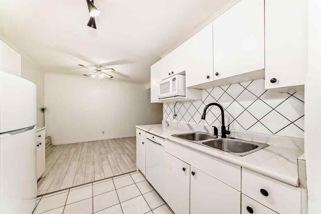 MLS&reg; # A2271462 - Unit #205 626 2 Avenue NE in Bridgeland/Riverside Calgary, Residential Open Houses