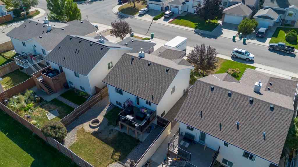 MLS&reg; # A2271467 - 188 Cougar Way N in Uplands Lethbridge, Residential Open Houses