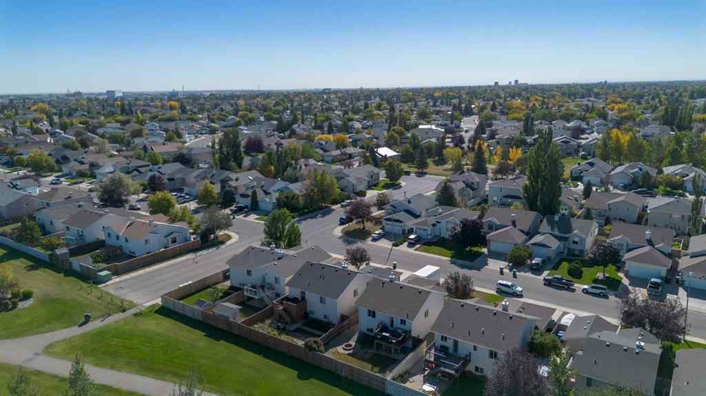 MLS&reg; # A2271467 - 188 Cougar Way N in Uplands Lethbridge, Residential Open Houses