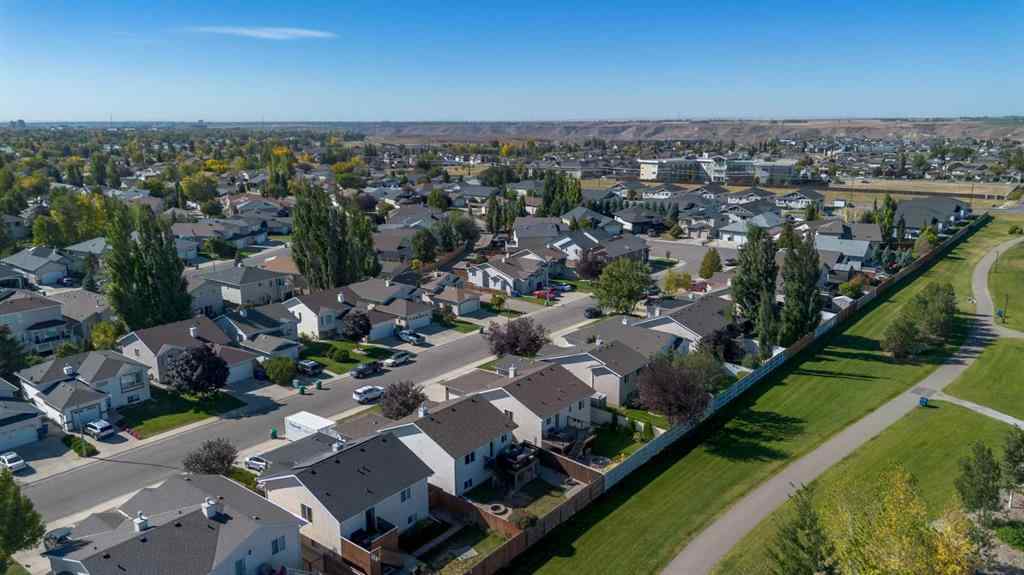 MLS&reg; # A2271467 - 188 Cougar Way N in Uplands Lethbridge, Residential Open Houses