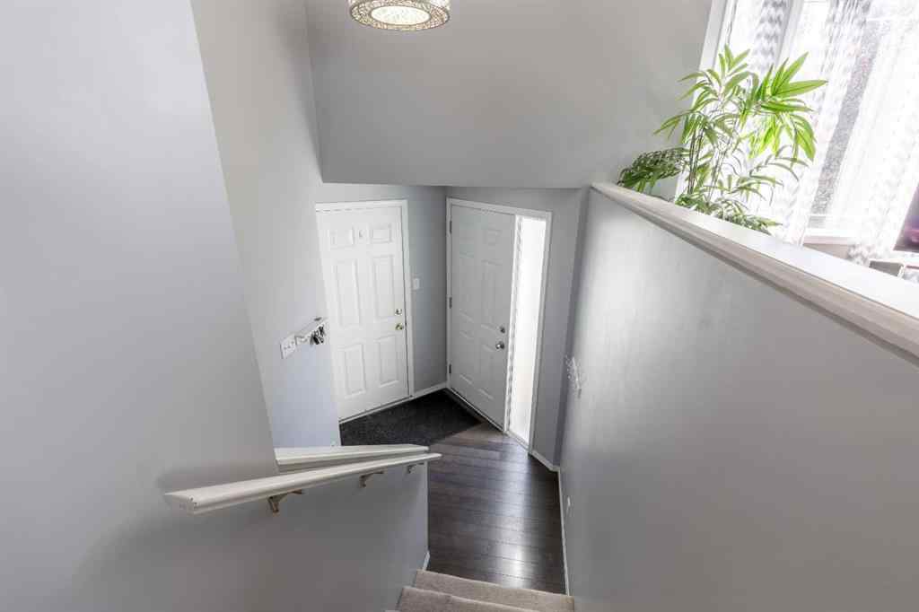 MLS&reg; # A2271467 - 188 Cougar Way N in Uplands Lethbridge, Residential Open Houses