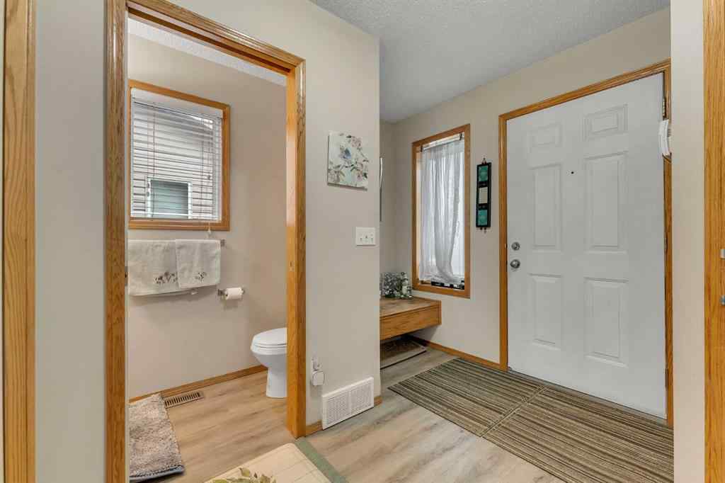 MLS&reg; # A2271470 - 172 Covehaven Road NE in Coventry Hills Calgary, Residential Open Houses