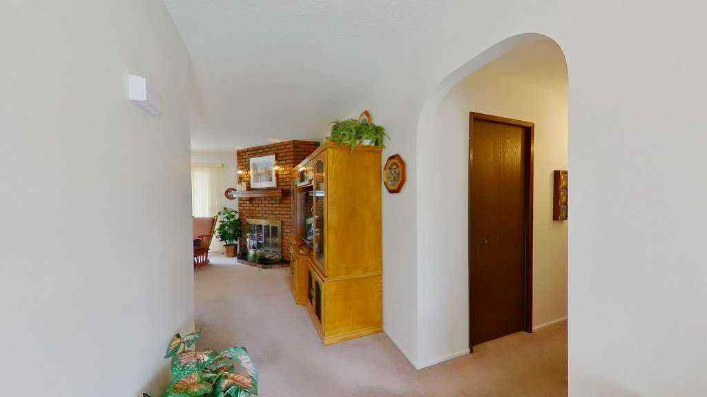 MLS&reg; # A2271484 - 26 Lake Ere Estates  in Kinniburgh North Chestermere, Residential Open Houses