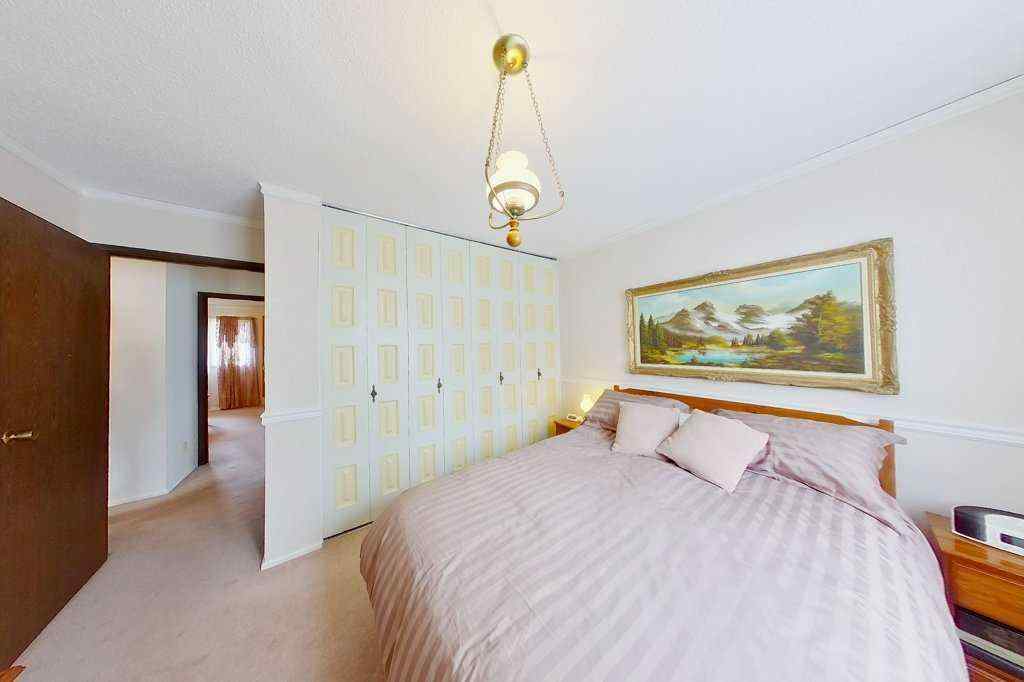 MLS&reg; # A2271484 - 26 Lake Ere Estates  in Kinniburgh North Chestermere, Residential Open Houses