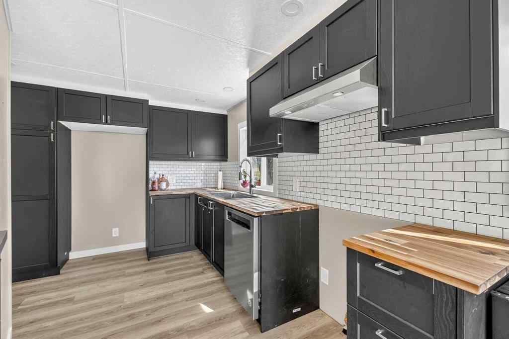 MLS&reg; # A2271486 - 2320 Rainy Creek Road   in NONE Rural Lacombe County, Residential Open Houses