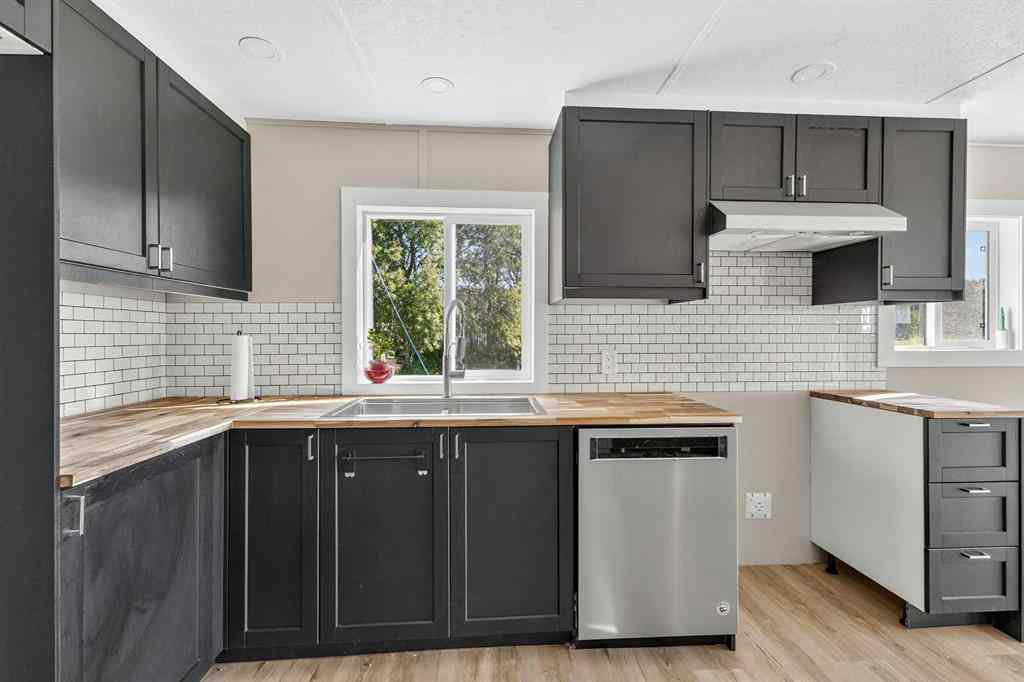 MLS&reg; # A2271486 - 2320 Rainy Creek Road   in NONE Rural Lacombe County, Residential Open Houses