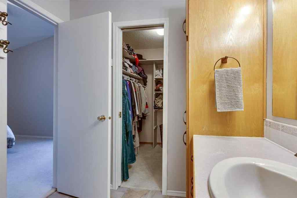 MLS&reg; # A2271490 - 14 Lawrence Crescent  in Lancaster Meadows Red Deer, Residential Open Houses