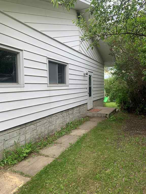 MLS&reg; # A2271498 - 10132 105 Street  in Lac La Biche Lac La Biche, Residential Open Houses