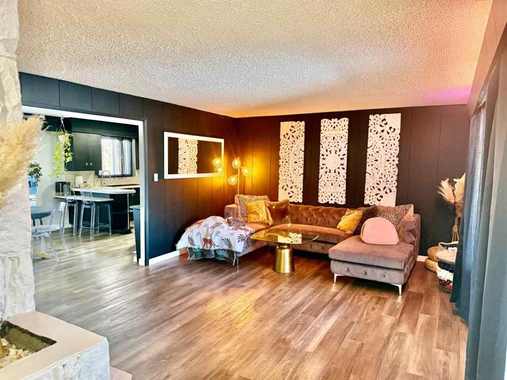 MLS&reg; # A2271498 - 10132 105 Street  in Lac La Biche Lac La Biche, Residential Open Houses