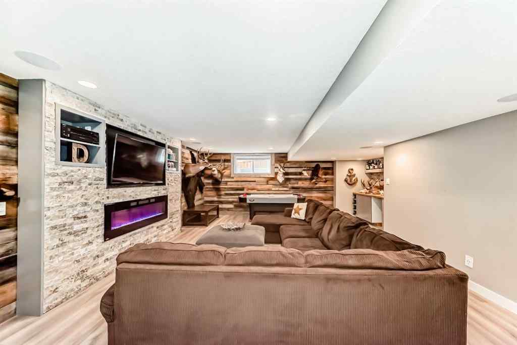 MLS&reg; # A2271501 - 104 Viewpointe Terrace  in Lakepointe Chestermere, Residential Open Houses