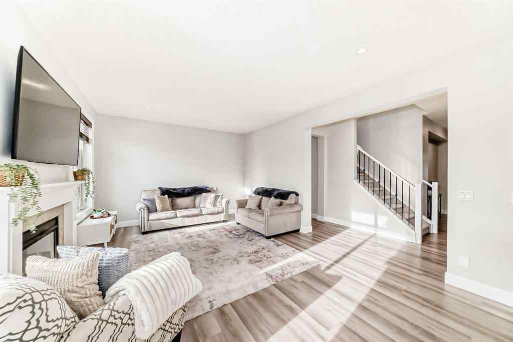 MLS&reg; # A2271501 - 104 Viewpointe Terrace  in Lakepointe Chestermere, Residential Open Houses