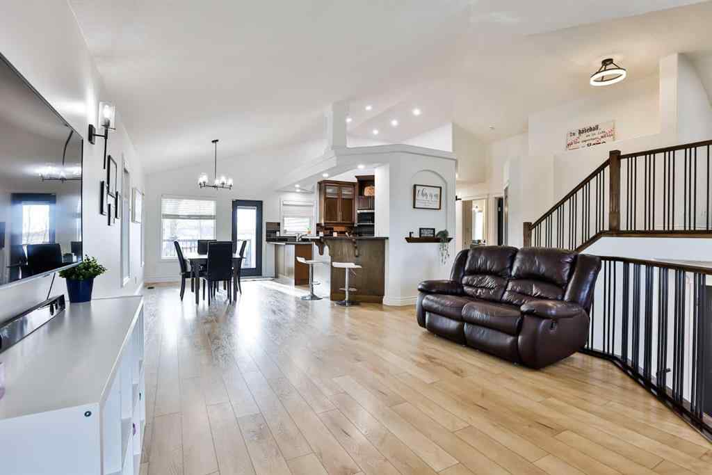 MLS&reg; # A2271515 - 477 Edinburgh Road W in West Highlands Lethbridge, Residential Open Houses