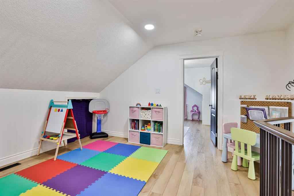 MLS&reg; # A2271515 - 477 Edinburgh Road W in West Highlands Lethbridge, Residential Open Houses