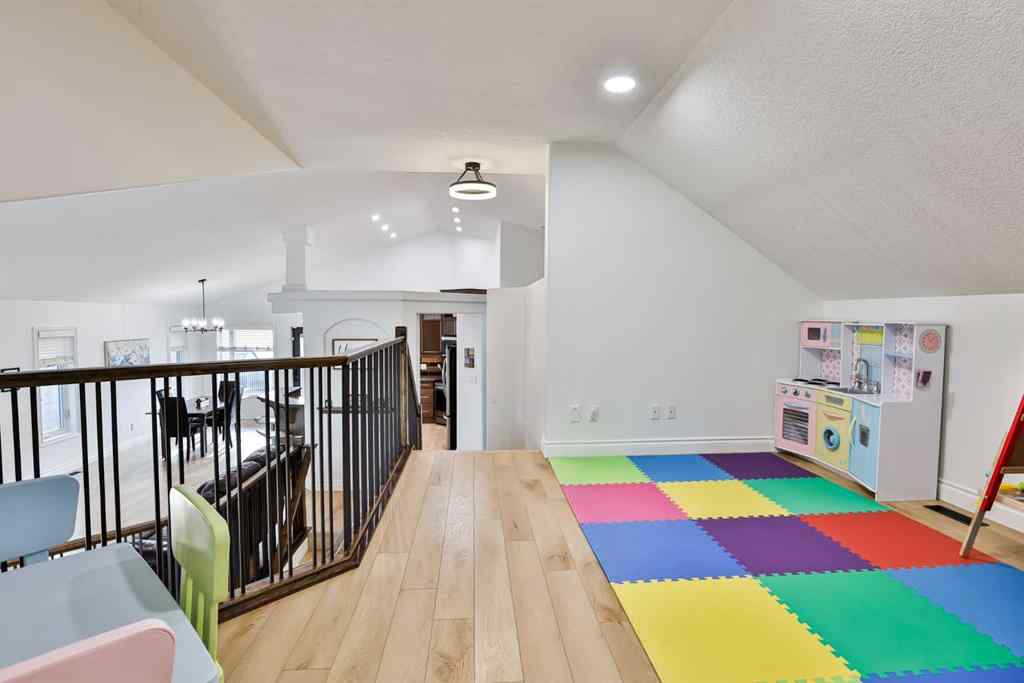 MLS&reg; # A2271515 - 477 Edinburgh Road W in West Highlands Lethbridge, Residential Open Houses