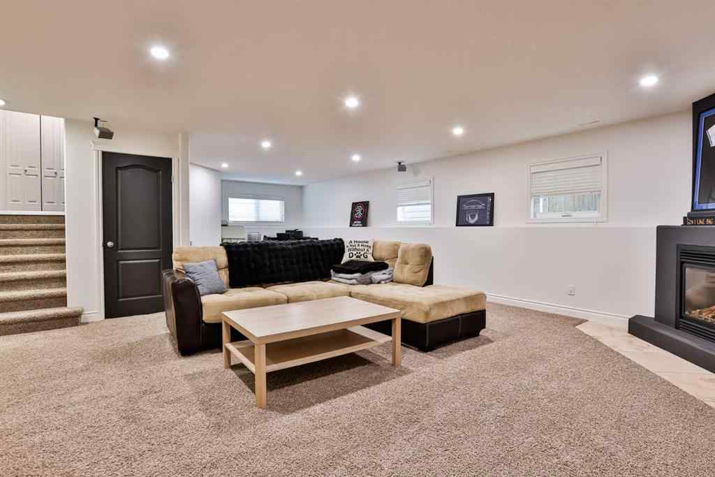 MLS&reg; # A2271515 - 477 Edinburgh Road W in West Highlands Lethbridge, Residential Open Houses