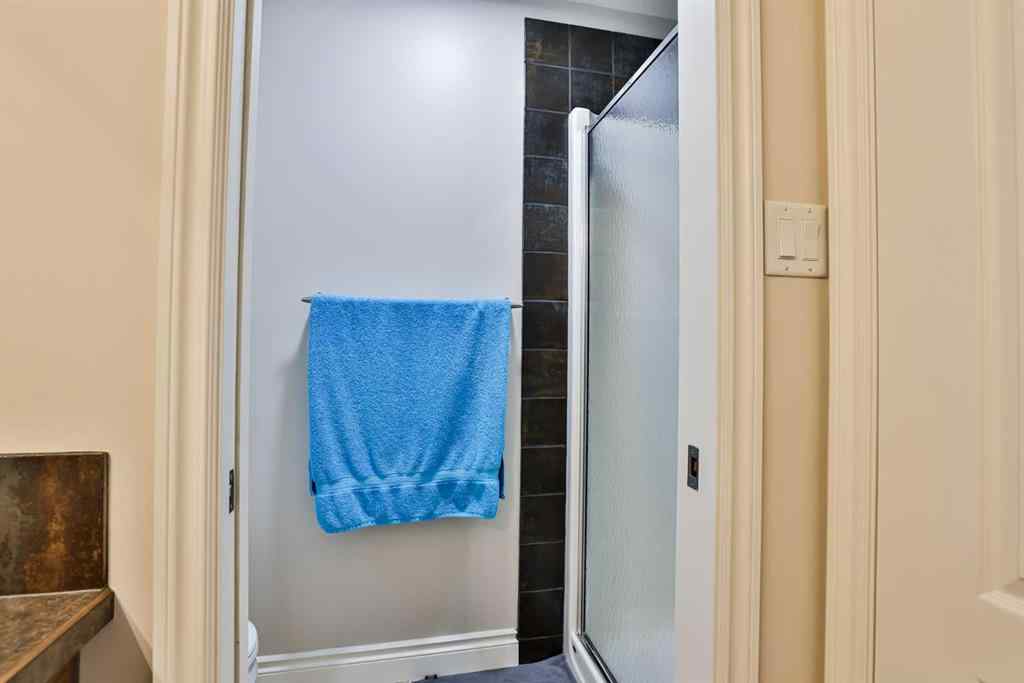 MLS&reg; # A2271515 - 477 Edinburgh Road W in West Highlands Lethbridge, Residential Open Houses