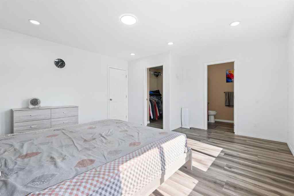 MLS&reg; # A2271522 - 129 Luxstone Green SW in Luxstone Airdrie, Residential Open Houses