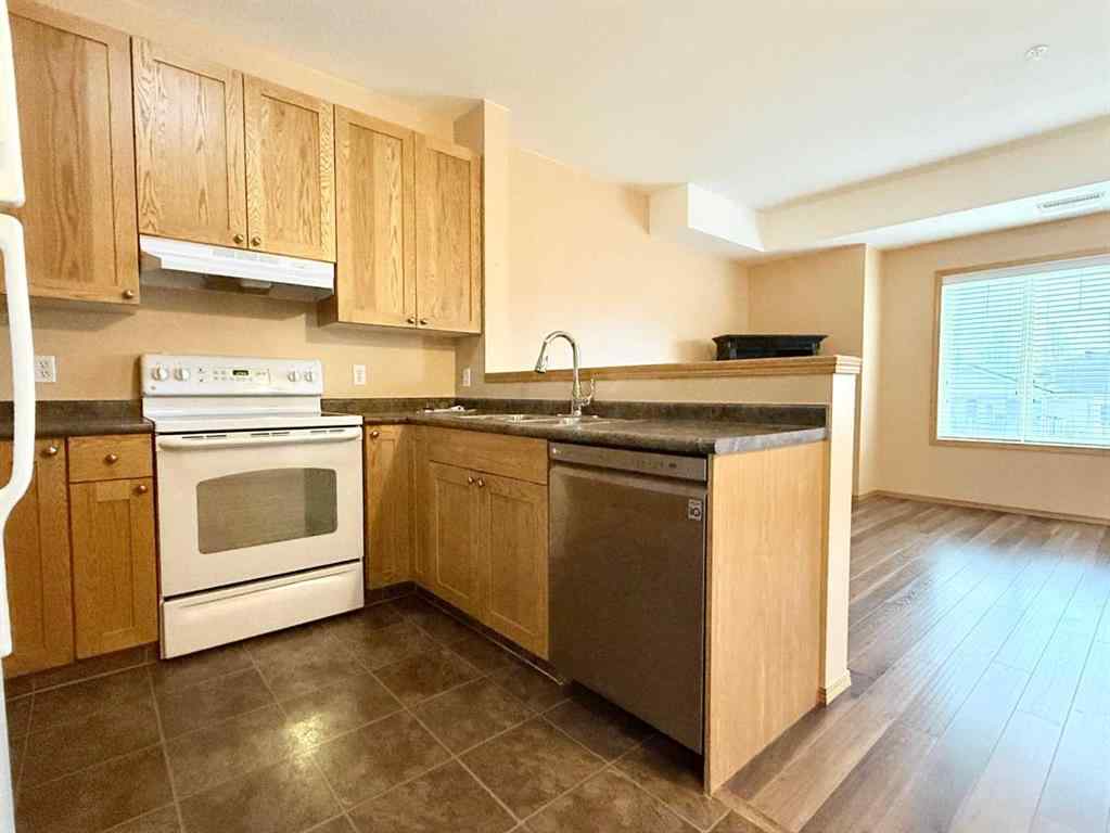 MLS&reg; # A2271526 - Unit #219 194 Sunrise Circle SW in SW Southridge Medicine Hat, Residential Open Houses