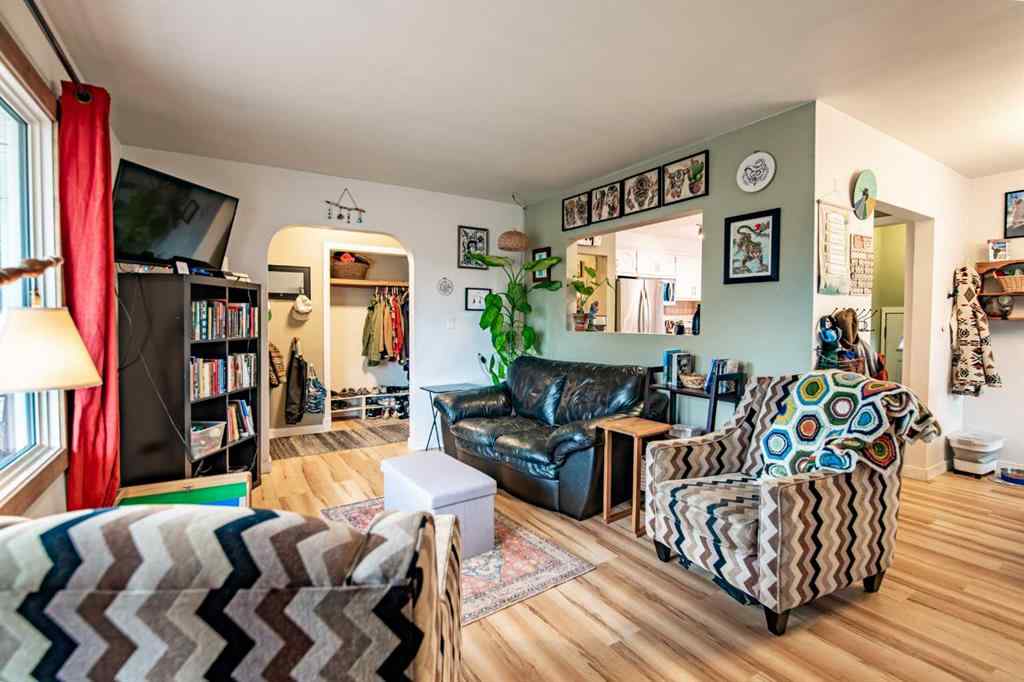 MLS&reg; # A2271529 - 4207 41 Avenue  in Grandview Red Deer, Residential Open Houses