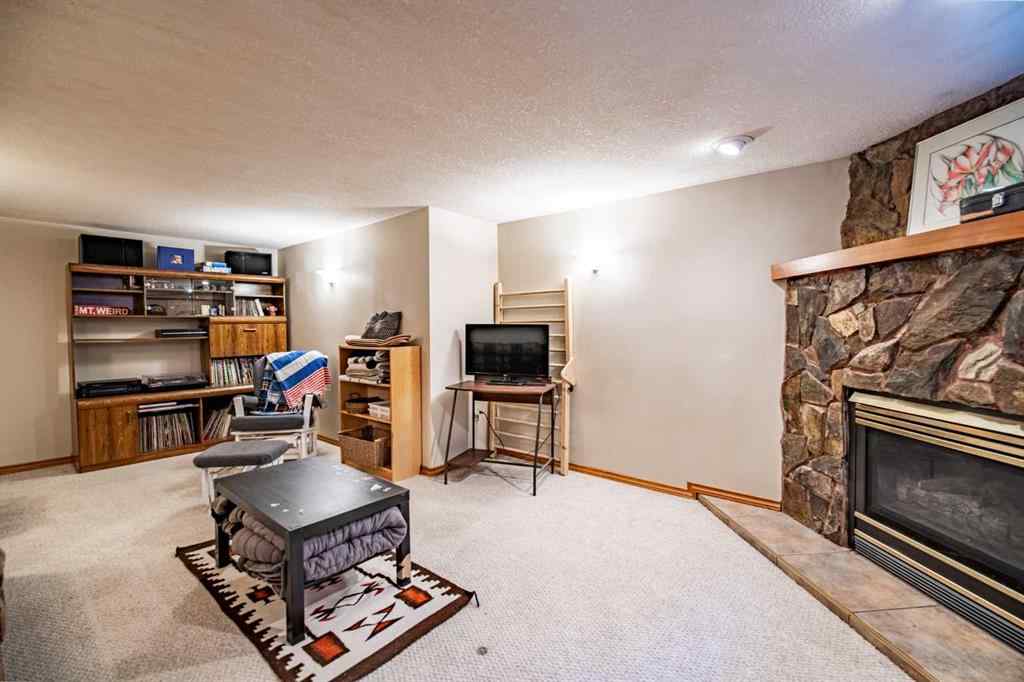 MLS&reg; # A2271529 - 4207 41 Avenue  in Grandview Red Deer, Residential Open Houses