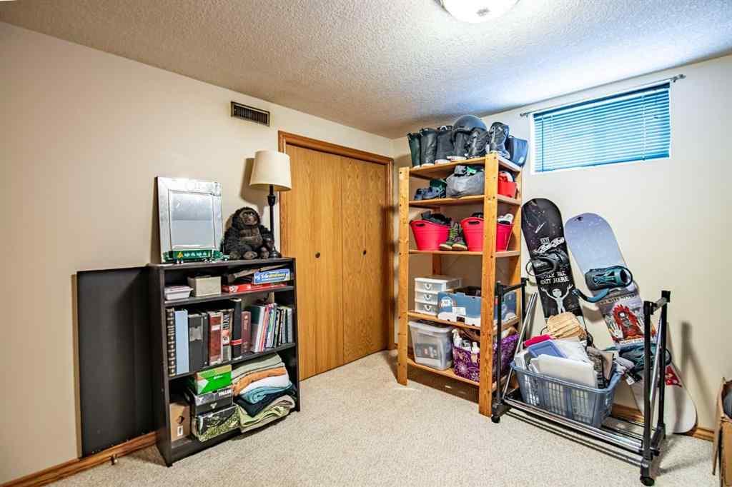 MLS&reg; # A2271529 - 4207 41 Avenue  in Grandview Red Deer, Residential Open Houses