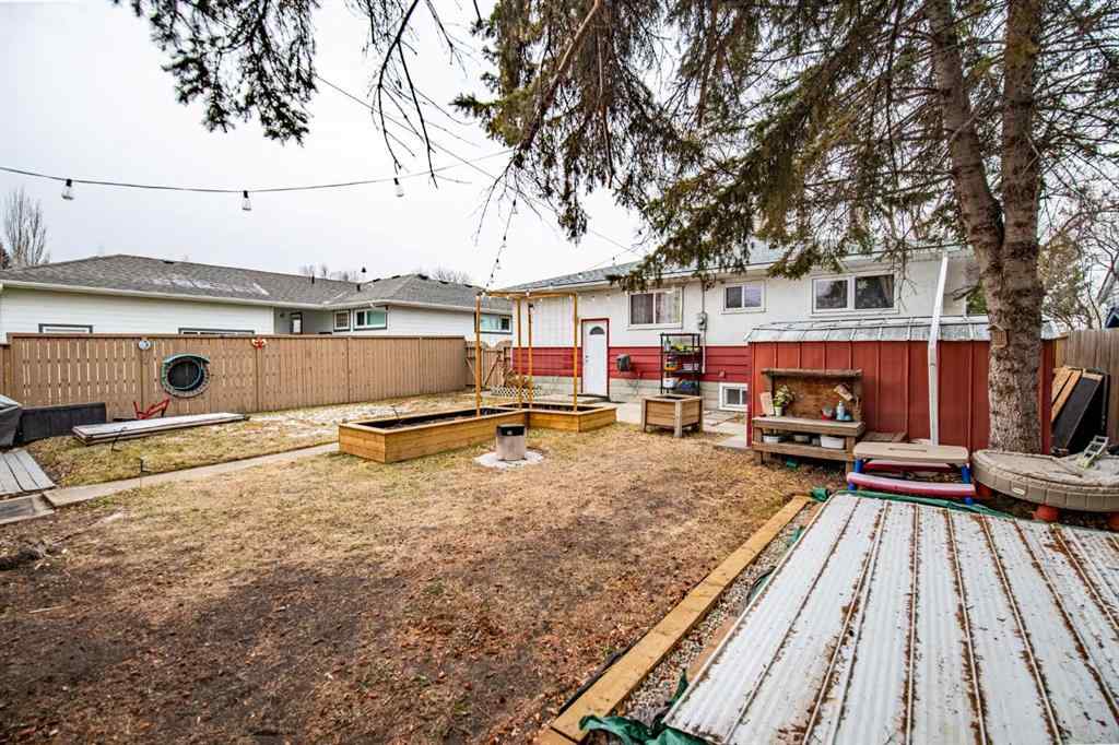 MLS&reg; # A2271529 - 4207 41 Avenue  in Grandview Red Deer, Residential Open Houses