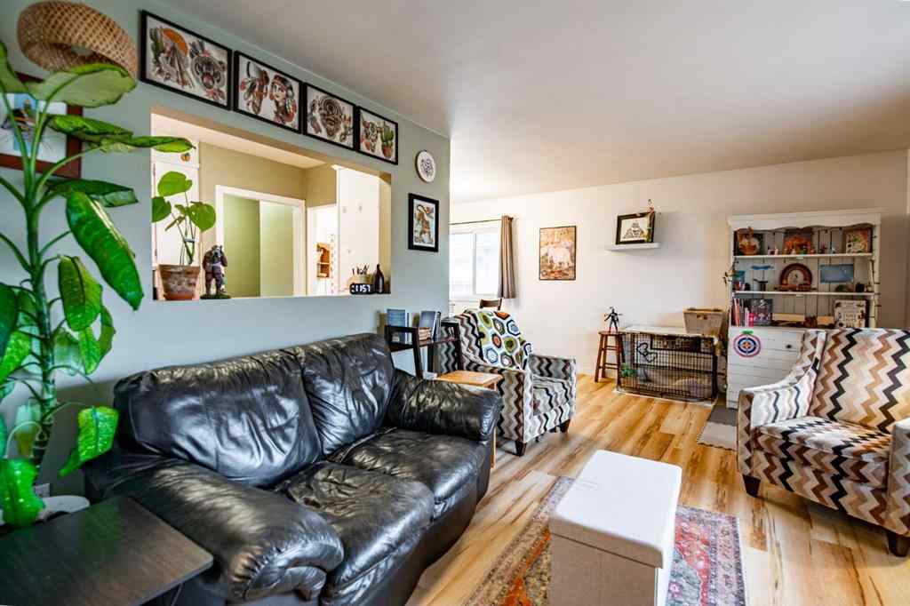 MLS&reg; # A2271529 - 4207 41 Avenue  in Grandview Red Deer, Residential Open Houses