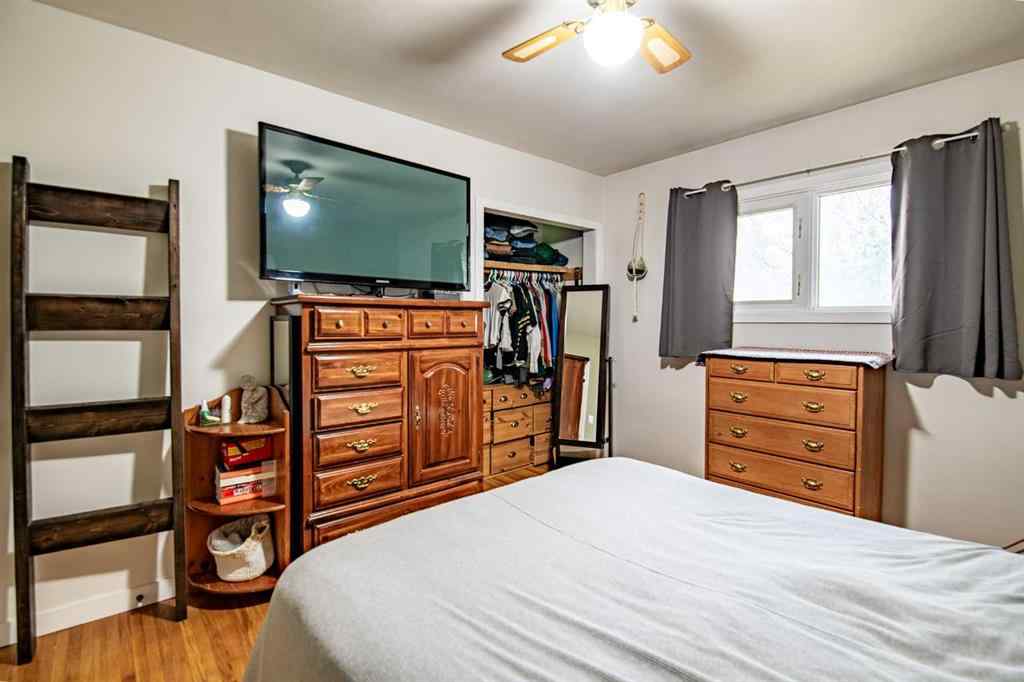 MLS&reg; # A2271529 - 4207 41 Avenue  in Grandview Red Deer, Residential Open Houses